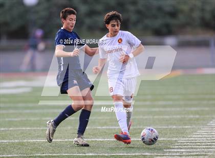 Thumbnail 1 in La Canada vs Maranatha photogallery.