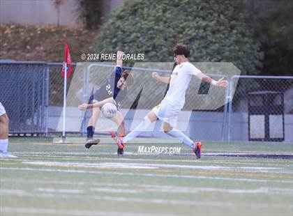 Thumbnail 1 in La Canada vs Maranatha photogallery.