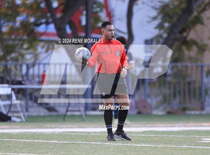 Thumbnail 3 in La Canada vs Maranatha photogallery.