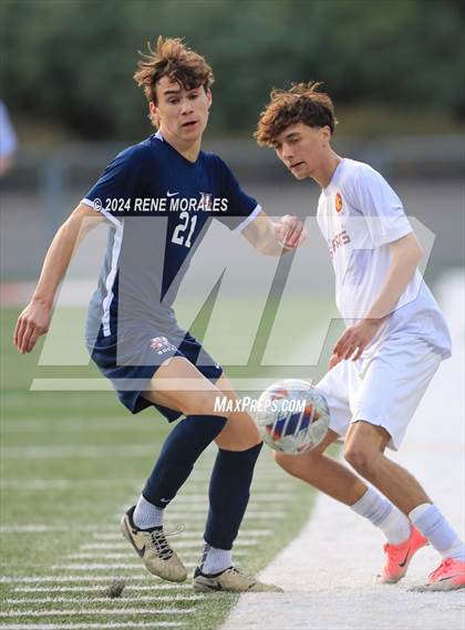 Thumbnail 1 in La Canada vs Maranatha photogallery.