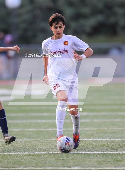 Thumbnail 1 in La Canada vs Maranatha photogallery.
