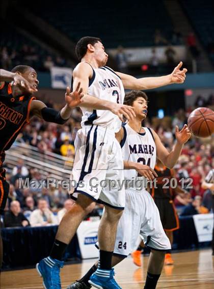 Thumbnail 2 in Brighton vs. Mahar Regional (MIAA Division 2 Final) photogallery.