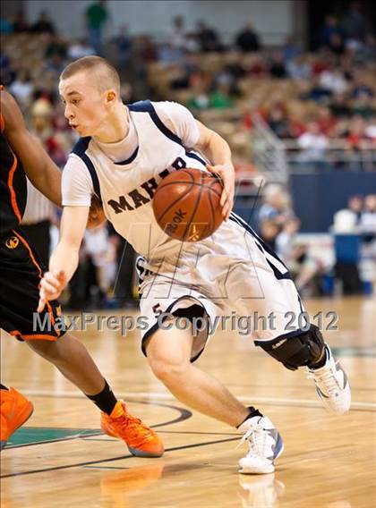 Thumbnail 3 in Brighton vs. Mahar Regional (MIAA Division 2 Final) photogallery.