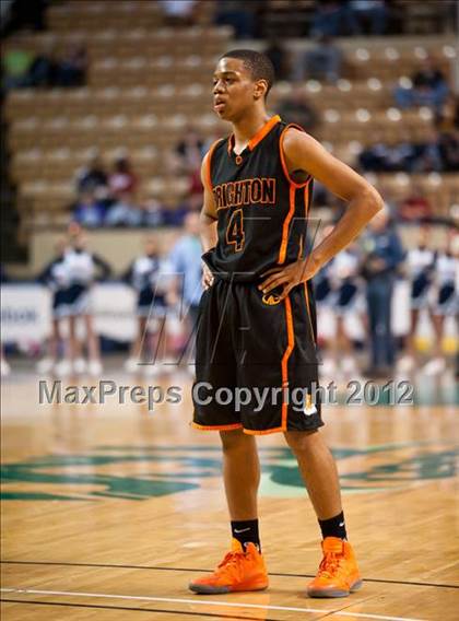 Thumbnail 1 in Brighton vs. Mahar Regional (MIAA Division 2 Final) photogallery.