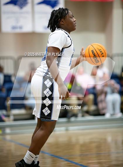 Thumbnail 2 in Living Water Christian vs. Riverside Christian Academy (Veterans Showcase 2025) photogallery.