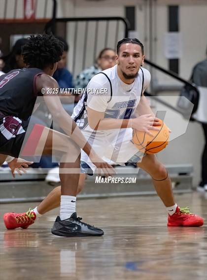 Thumbnail 3 in Living Water Christian vs. Riverside Christian Academy (Veterans Showcase 2025) photogallery.