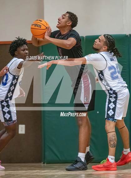 Thumbnail 3 in Living Water Christian vs. Riverside Christian Academy (Veterans Showcase 2025) photogallery.