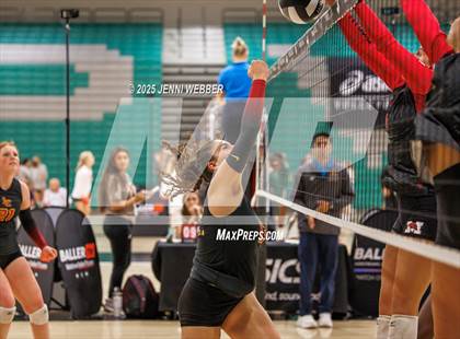 Thumbnail 1 in La Canada vs. Marist (Durango Fall Classic) photogallery.