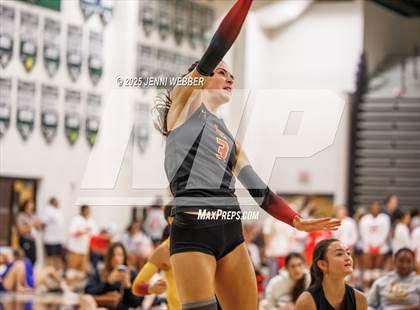 Thumbnail 3 in La Canada vs. Marist (Durango Fall Classic) photogallery.