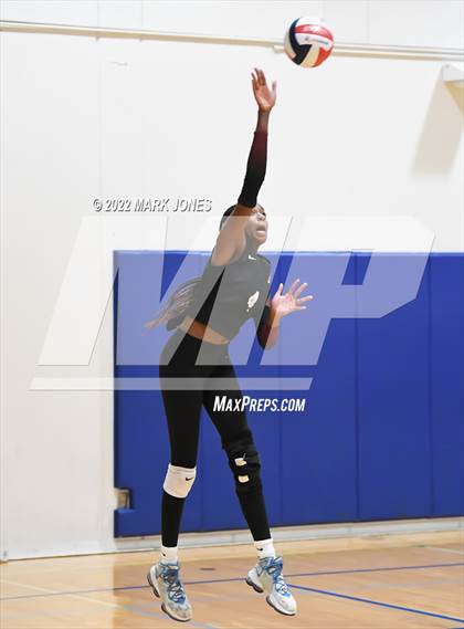 Thumbnail 2 in Hamilton vs. Gilbert (Westwood Tournament of Champions) photogallery.