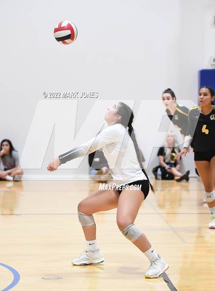 Thumbnail 3 in Hamilton vs. Gilbert (Westwood Tournament of Champions) photogallery.