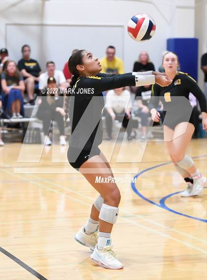 Thumbnail 2 in Hamilton vs. Gilbert (Westwood Tournament of Champions) photogallery.
