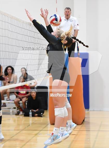 Thumbnail 3 in Hamilton vs. Gilbert (Westwood Tournament of Champions) photogallery.