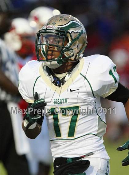 Thumbnail 3 in Skyline vs. DeSoto (5A Division 1 Area Playoff ) photogallery.
