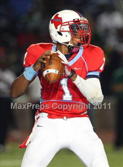 Thumbnail 2 in Skyline vs. DeSoto (5A Division 1 Area Playoff ) photogallery.