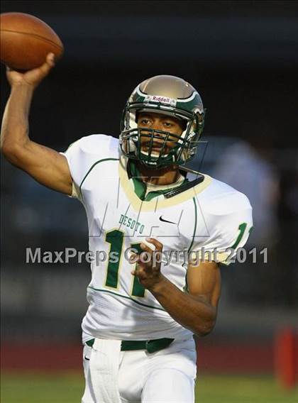 Thumbnail 2 in Skyline vs. DeSoto (5A Division 1 Area Playoff ) photogallery.