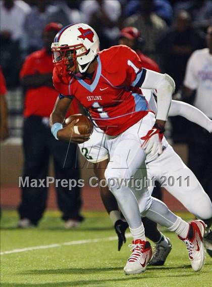 Thumbnail 1 in Skyline vs. DeSoto (5A Division 1 Area Playoff ) photogallery.