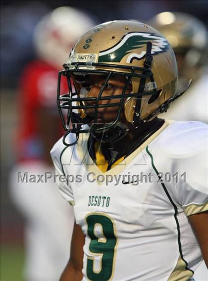 Thumbnail 1 in Skyline vs. DeSoto (5A Division 1 Area Playoff ) photogallery.