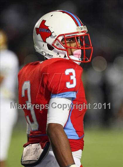 Thumbnail 1 in Skyline vs. DeSoto (5A Division 1 Area Playoff ) photogallery.