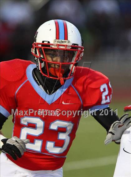 Thumbnail 1 in Skyline vs. DeSoto (5A Division 1 Area Playoff ) photogallery.