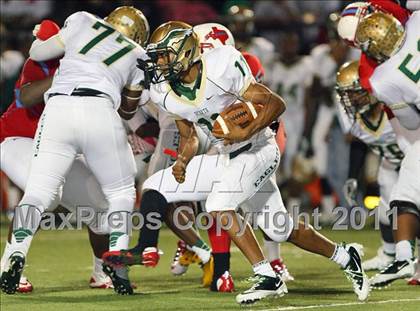 Thumbnail 2 in Skyline vs. DeSoto (5A Division 1 Area Playoff ) photogallery.