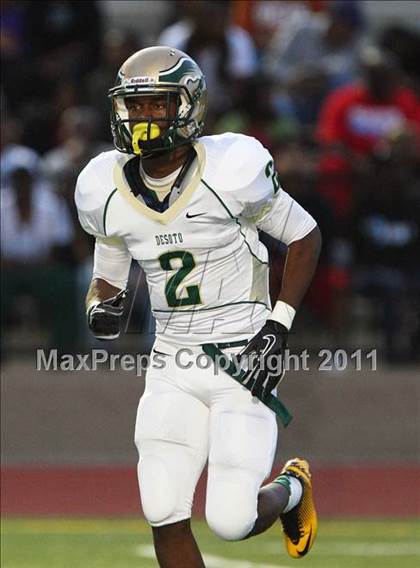 Thumbnail 2 in Skyline vs. DeSoto (5A Division 1 Area Playoff ) photogallery.