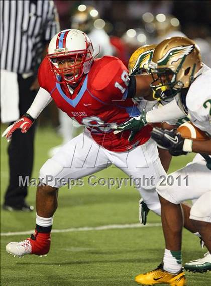 Thumbnail 3 in Skyline vs. DeSoto (5A Division 1 Area Playoff ) photogallery.