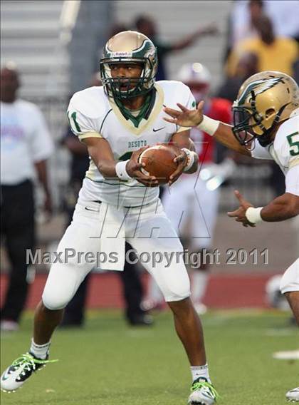 Thumbnail 1 in Skyline vs. DeSoto (5A Division 1 Area Playoff ) photogallery.