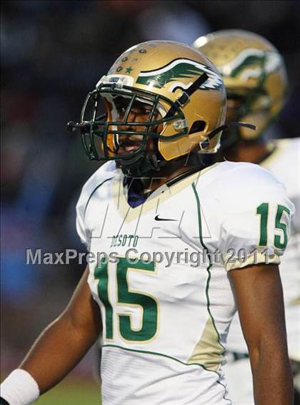 Thumbnail 3 in Skyline vs. DeSoto (5A Division 1 Area Playoff ) photogallery.