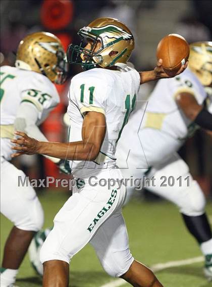 Thumbnail 1 in Skyline vs. DeSoto (5A Division 1 Area Playoff ) photogallery.