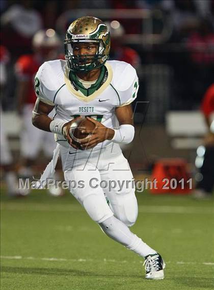 Thumbnail 3 in Skyline vs. DeSoto (5A Division 1 Area Playoff ) photogallery.