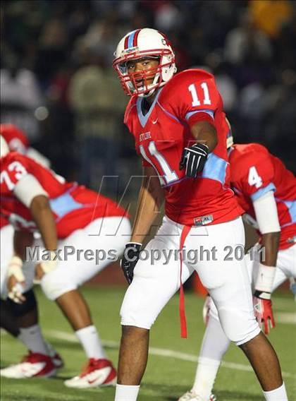 Thumbnail 2 in Skyline vs. DeSoto (5A Division 1 Area Playoff ) photogallery.