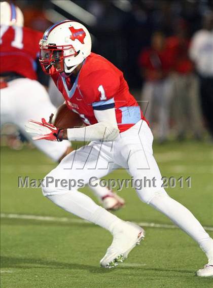 Thumbnail 3 in Skyline vs. DeSoto (5A Division 1 Area Playoff ) photogallery.