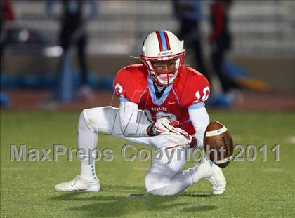 Thumbnail 1 in Skyline vs. DeSoto (5A Division 1 Area Playoff ) photogallery.