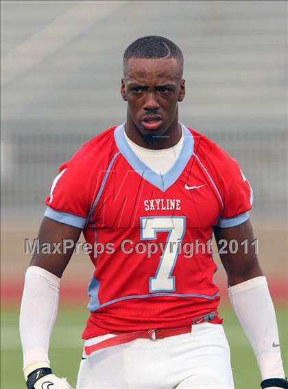 Thumbnail 1 in Skyline vs. DeSoto (5A Division 1 Area Playoff ) photogallery.