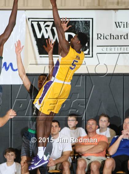 Thumbnail 3 in  Montverde Academy vs. Chino Hills (City of Palms Classic) photogallery.