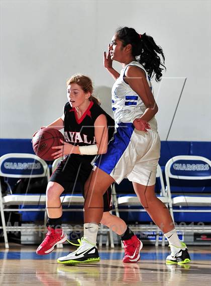 Thumbnail 1 in FR: Ayala @ Charter Oak photogallery.