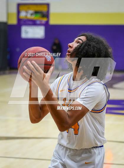 Thumbnail 3 in Mayer vs Kingman (Wrangler Classic) photogallery.