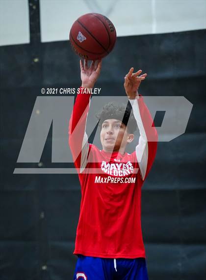 Thumbnail 1 in Mayer vs Kingman (Wrangler Classic) photogallery.