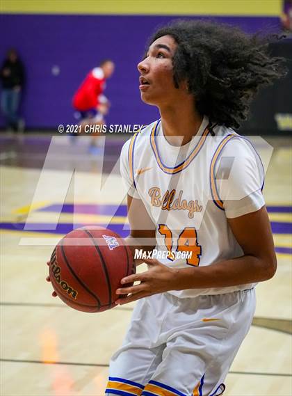 Thumbnail 2 in Mayer vs Kingman (Wrangler Classic) photogallery.