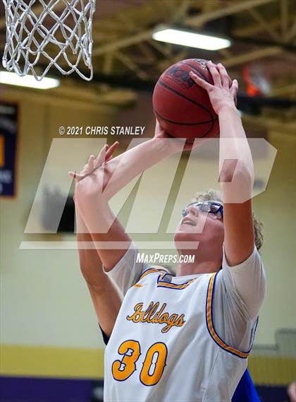 Thumbnail 1 in Mayer vs Kingman (Wrangler Classic) photogallery.