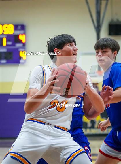 Thumbnail 1 in Mayer vs Kingman (Wrangler Classic) photogallery.