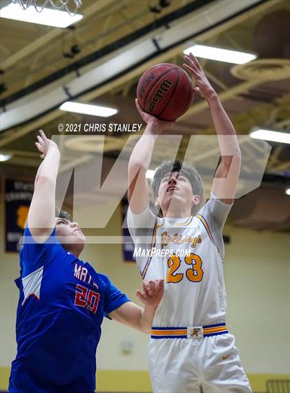 Thumbnail 2 in Mayer vs Kingman (Wrangler Classic) photogallery.