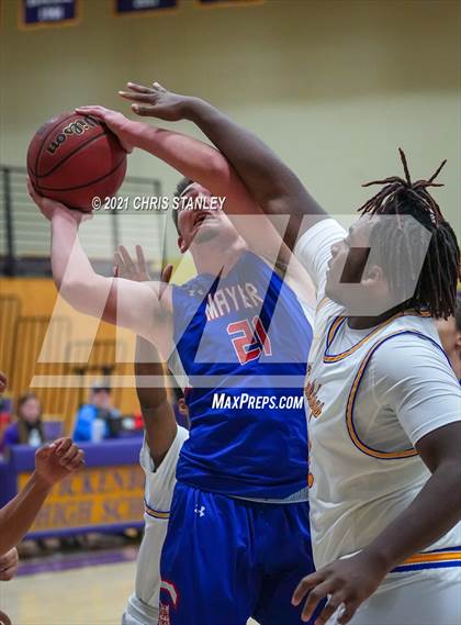 Thumbnail 1 in Mayer vs Kingman (Wrangler Classic) photogallery.