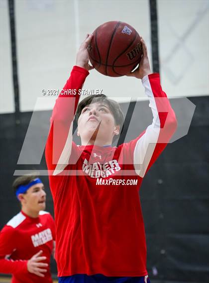 Thumbnail 3 in Mayer vs Kingman (Wrangler Classic) photogallery.