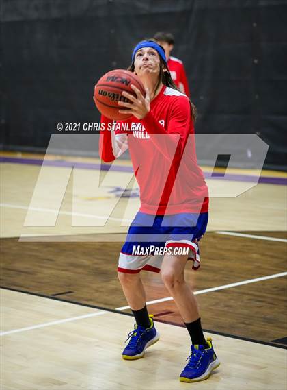 Thumbnail 1 in Mayer vs Kingman (Wrangler Classic) photogallery.
