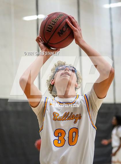 Thumbnail 2 in Mayer vs Kingman (Wrangler Classic) photogallery.