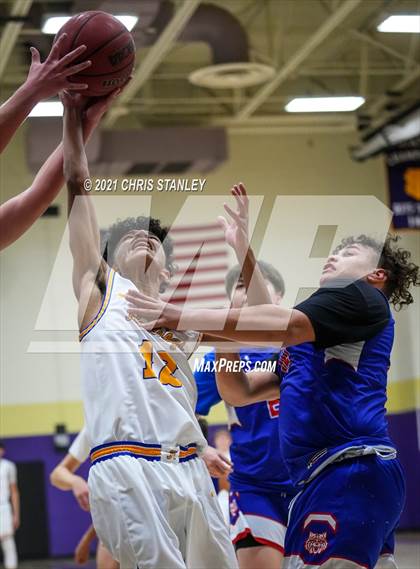 Thumbnail 1 in Mayer vs Kingman (Wrangler Classic) photogallery.