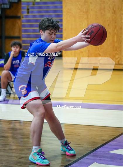 Thumbnail 3 in Mayer vs Kingman (Wrangler Classic) photogallery.