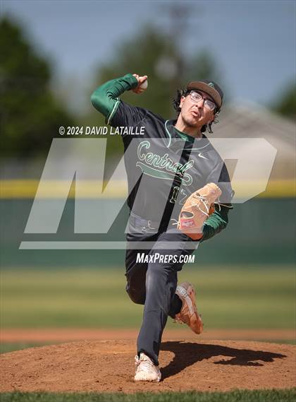 Thumbnail 2 in Aurora Central @ Windsor (CHSAA 4A Round 1) photogallery.